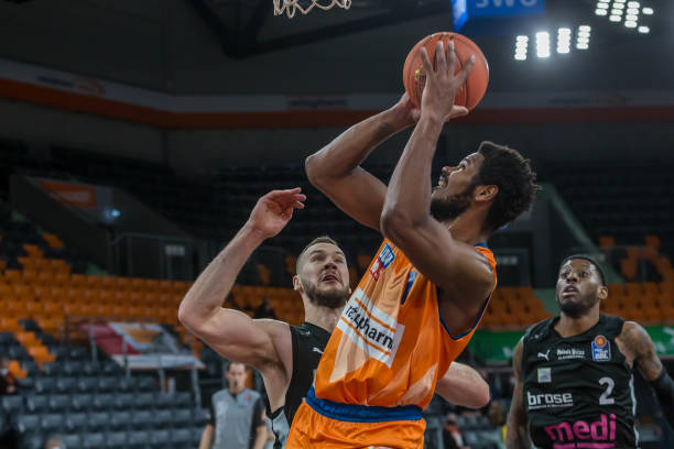 作为现代足 作为现代足